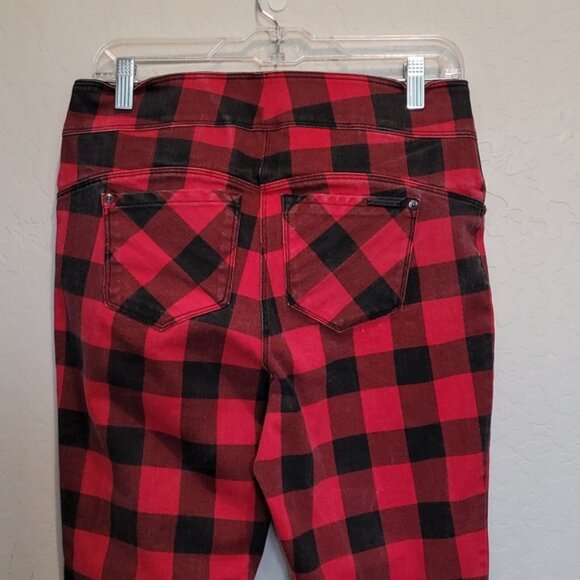 Nygard Plaid Red Stretch Jeggings - Picture 8 of 12